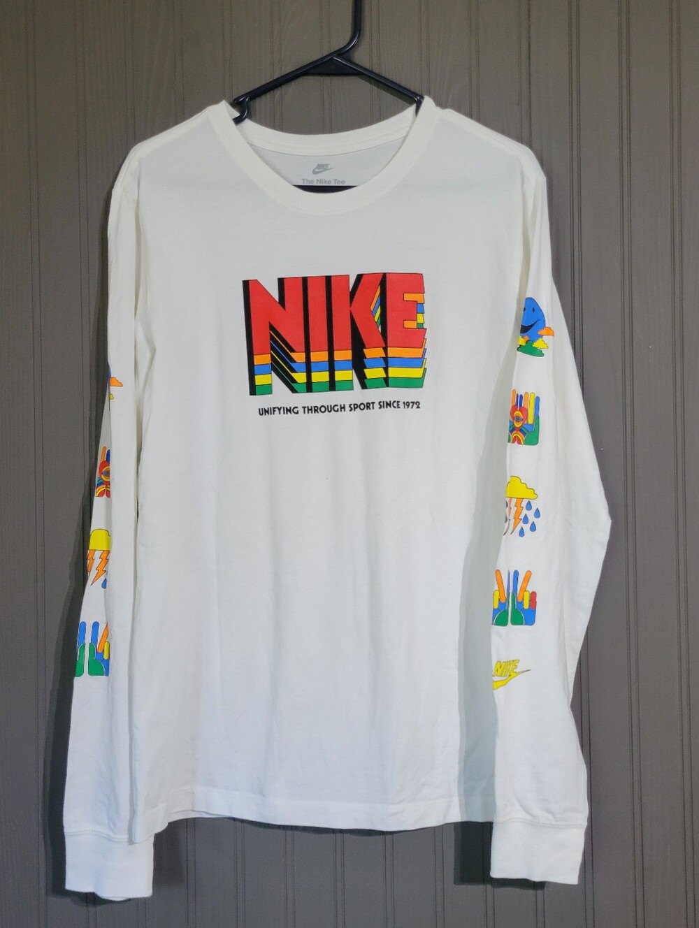 Nike Unify Long Sleeve Graphic T-Shirt Retro Artwork White Men's Medium